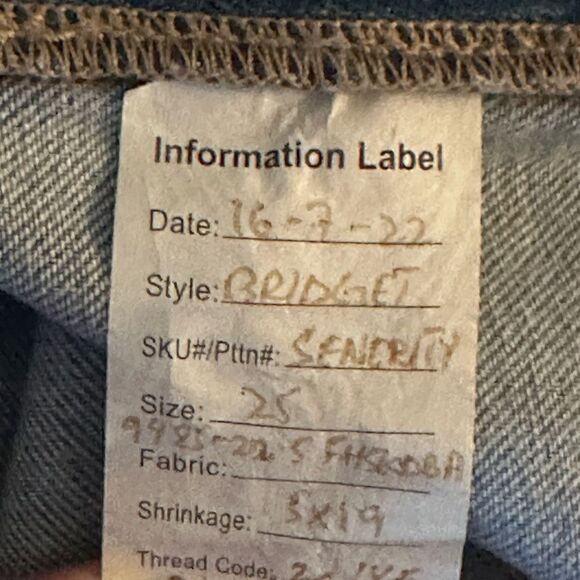 DL1961 Bridget Serenity Cropped Bootcut Jean Size 25 - Picture 6 of 7